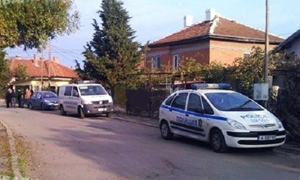 34-годишен е отцеубиецът от Сотиря, борят се за живота на майка му след побоя с метална тръба<p style="font-size: 14px; color: red; margin-top: 8px; letter-spacing: 1px;">понеделник, 25 ноември 2024, 12:18:16</p>