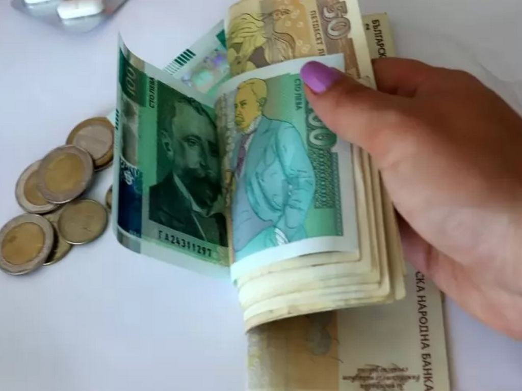 ЕС ограничи злоупотребите с бързи кредити!