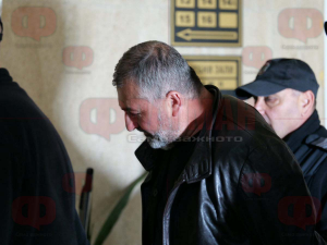 Леван, отговорен за контрабандата на цигари за 750 000 евро с кораба „Дружба”<p style="font-size: 14px; color: red; margin-top: 8px; letter-spacing: 1px;">четвъртък, 30 април 2026, 14:44:41</p>