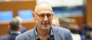 Любен Дилов-син: Архитектът на българската ирония и социален коментар<p style="font-size: 14px; color: red; margin-top: 8px; letter-spacing: 1px;">вторник, 2 юни 2026, 12:22:58</p>